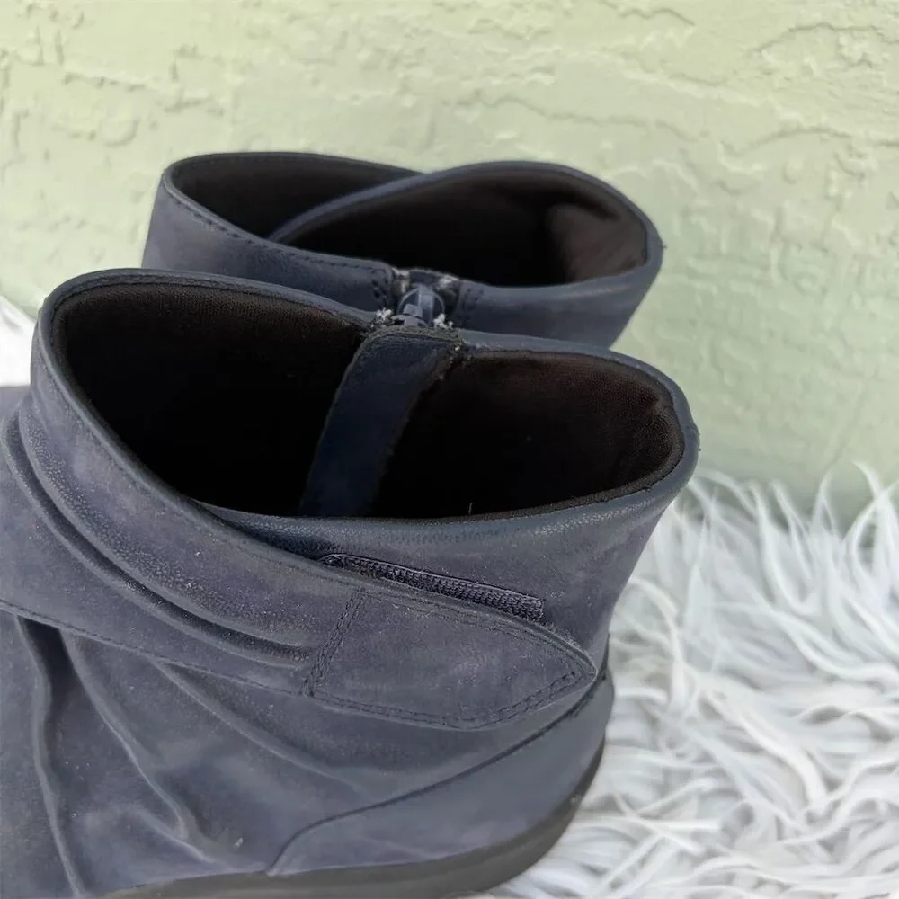 Clarks Women's Cloudsteppers Ankle Boots Blue Size 8.5 Casual Zip